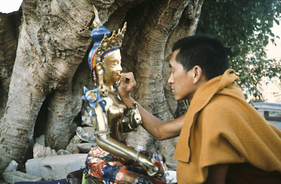 Lama Zopa Rinpoche painting Tara, Kopan Monastery, Nepal, 1976. Photo: Peter Iseli.