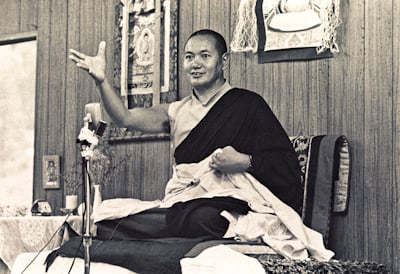 Lama Yeshe teaching at Lake Arrowhead, California, 1975. Photo by Carol Royce-Wilder.
