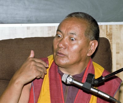 Lama Yeshe teaching at the Ethnographic Museum, Stockholm, Sweden, September 8, 1983. Photo: Holger Hjorth.