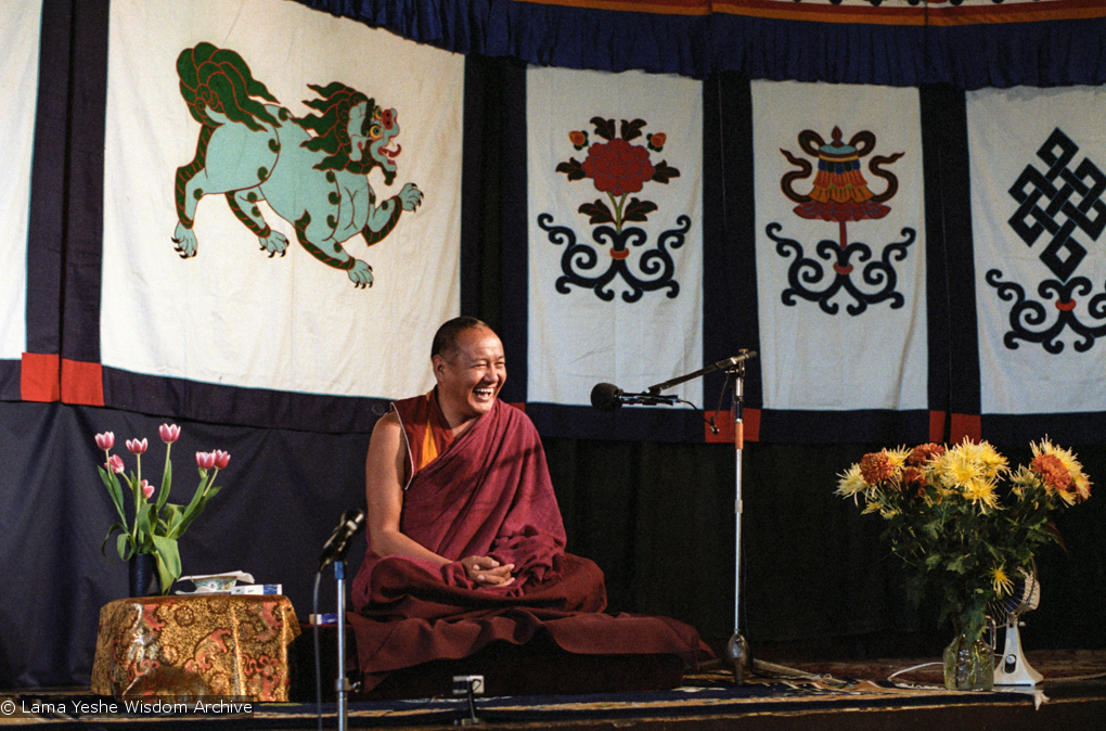 (04028_ng.JPG) Lama Yeshe teaching at Kosmos Centre, Amsterdam, 1979. Jan-Paul Kool (photographer)