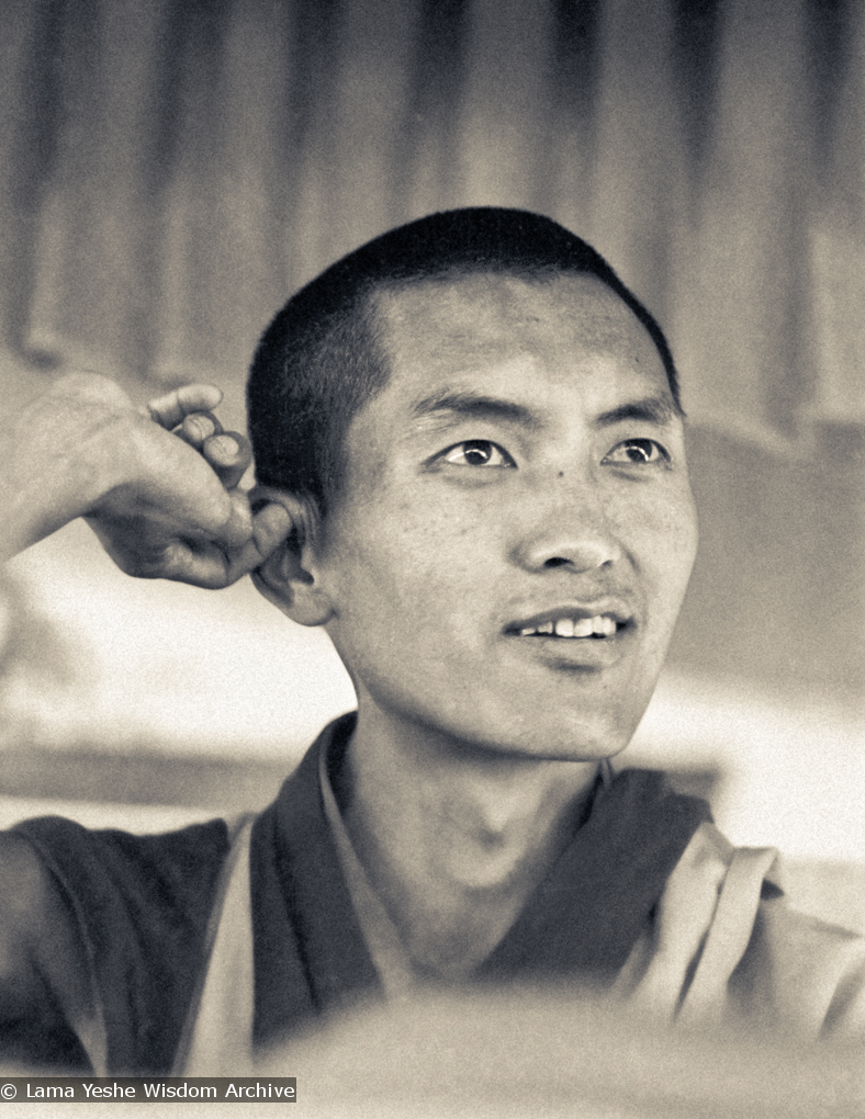 (07707_ng-2.psd) Lama Zopa Rinpoche teaching at the Sixth Meditation Course, Kopan Monastery, Nepal, 1974. Photo by Ursula Bernis.
