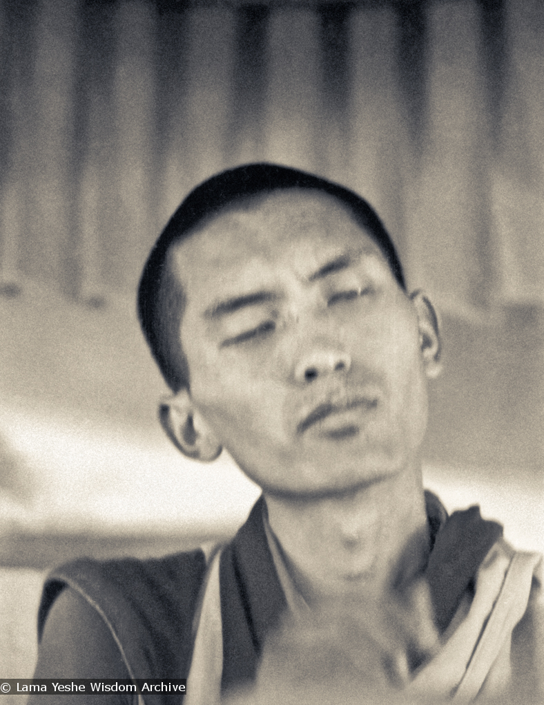(07708_ng-2.psd) Lama Zopa Rinpoche teaching at the Sixth Meditation Course, Kopan Monastery, Nepal, 1974. Photo by Ursula Bernis.