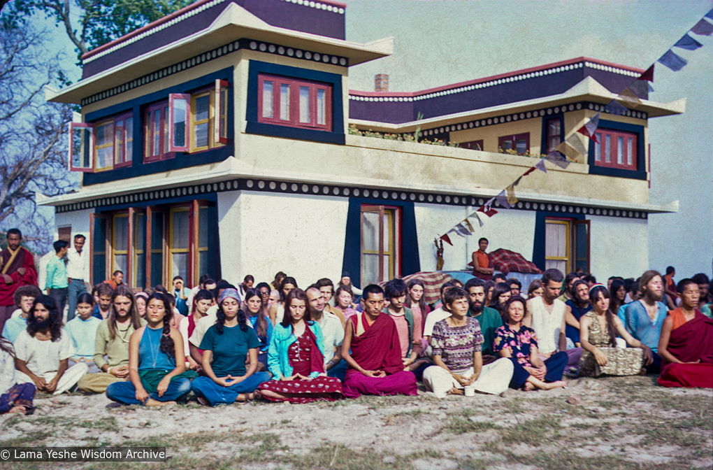 (15186_sl-3.psd) Lama Zopa Rinpoche in a group photo from the Fourth Meditation Course, Kopan Monastery, spring, 1973.