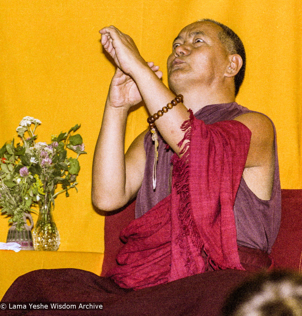(17158_ng.TIF) Over one weekend at Barnens O on Vaddo in September of 1983, Lama Yeshe gave a meditation course which later was published in English called &quot;Light of Dharma&quot;, translated into Swedish as &quot;Lamas ljus&quot;. Photos by Holger Hjorth. You can read a transcript here: http://www.lamayeshe.com/index.php?sect=article&amp;id=719
