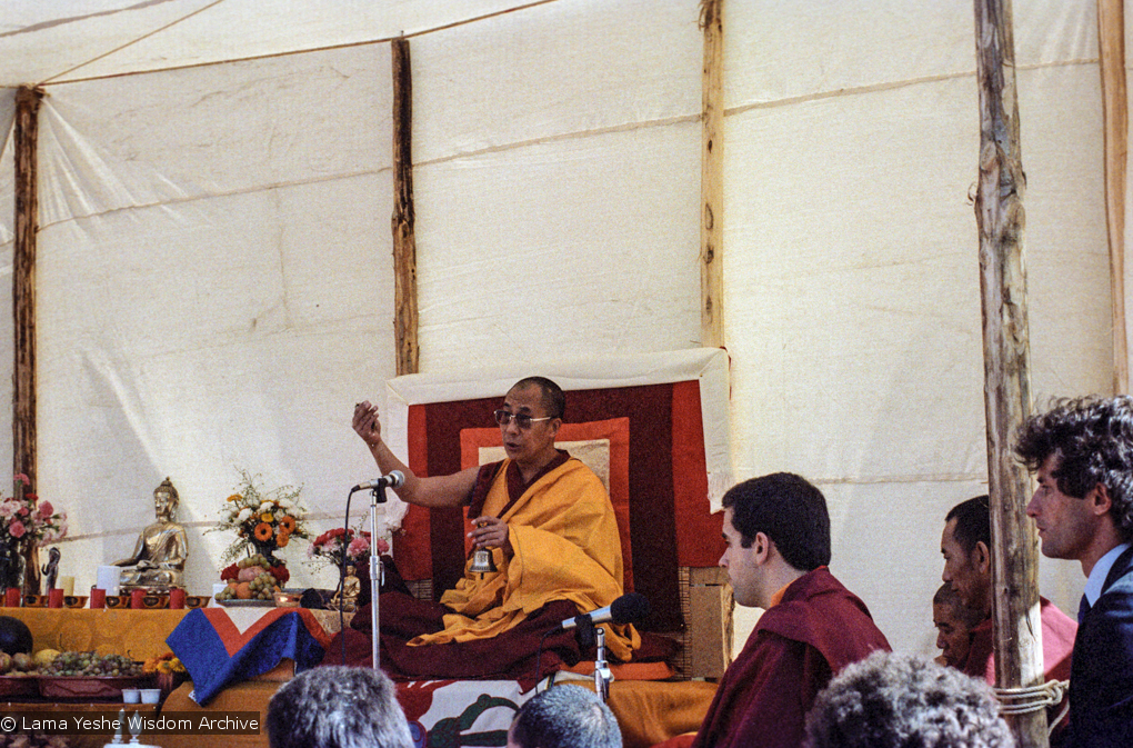 (25113_ng.TIF) In September of 1982, H.H. Dalai Lama visited this retreat center that the lamas had just set up in Bubion, a small town near the Alpujarra mountains near Granada, Spain. At the end of His Holiness teaching he named the center O Sel Ling. Photo by Pablo Giralt de Arquer.