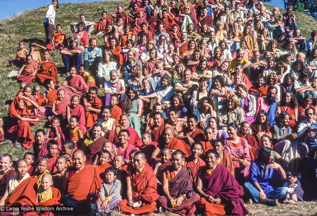 (34651_sl-3.jpg) Group photo at the 11th Kopan Meditation Course, Kopan Monastery,  Nepal, 1978.
