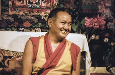 Lama Yeshe teaching at Vajrapani Institute, California, 1983. Photo: Carol Royce-Wilder.