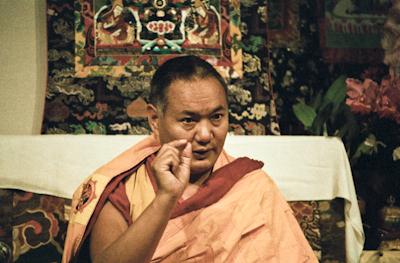 Lama Yeshe teaching at Vajrapani Institute, California, 1983. Photo: Carol Royce-Wilder.