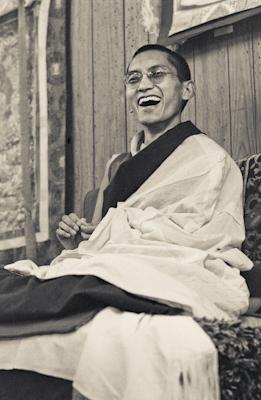 Lama Zopa Rinpoche teaching at Lake Arrowhead, California, 1975. Photo: Carol Royce-Wilder.