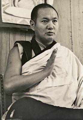 Lama Yeshe teaching at Lake Arrowhead, California, 1975. Photo: Carol Royce-Wilder.