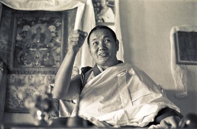 Lama Yeshe teaching at Kopan Monastery, Nepal, 1974. Photo: Ursula Bernis.