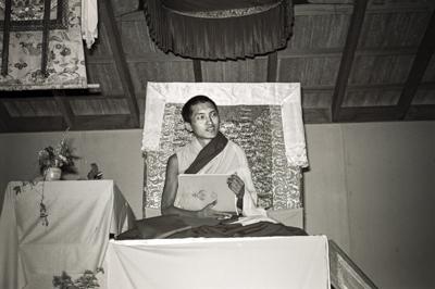 Lama Zopa Rinpoche teaching at Chenrezig Institute, Australia, May 1975. Photo: Wendy Finster.