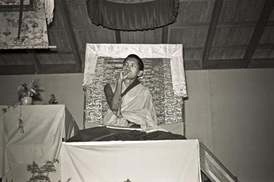 Lama Zopa teaching at Chenrezig Institute, Australia, May 1975. Photo: Wendy Finster.