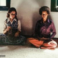 Randa Solick and Jan Willis, Kopan, 1972