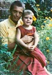 Zina and her daughter Rhea